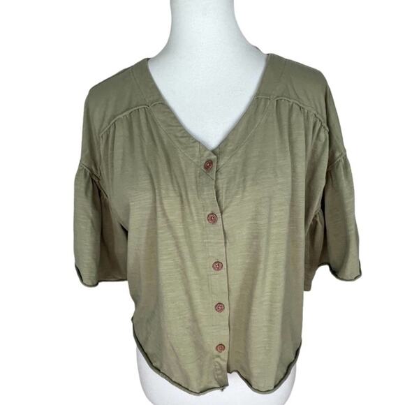 Chelsea and Violet Sage Green Slub Cotton Crop Tee with Ruffle Sleeve Size M - Picture 1 of 6
